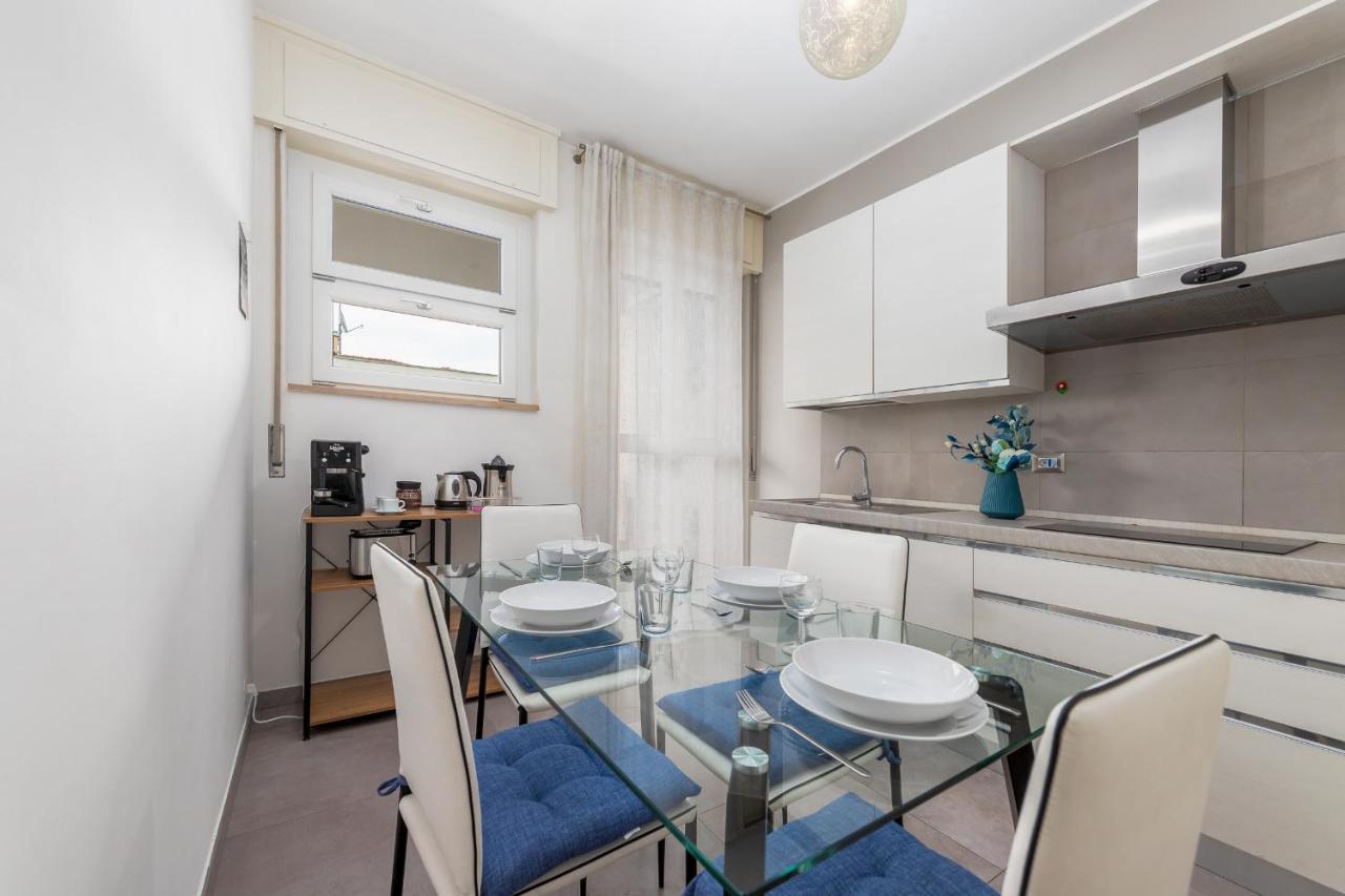 Niguarda-Zara Xxl Home,Two Balconies,Wifi,Family Milan Exterior photo